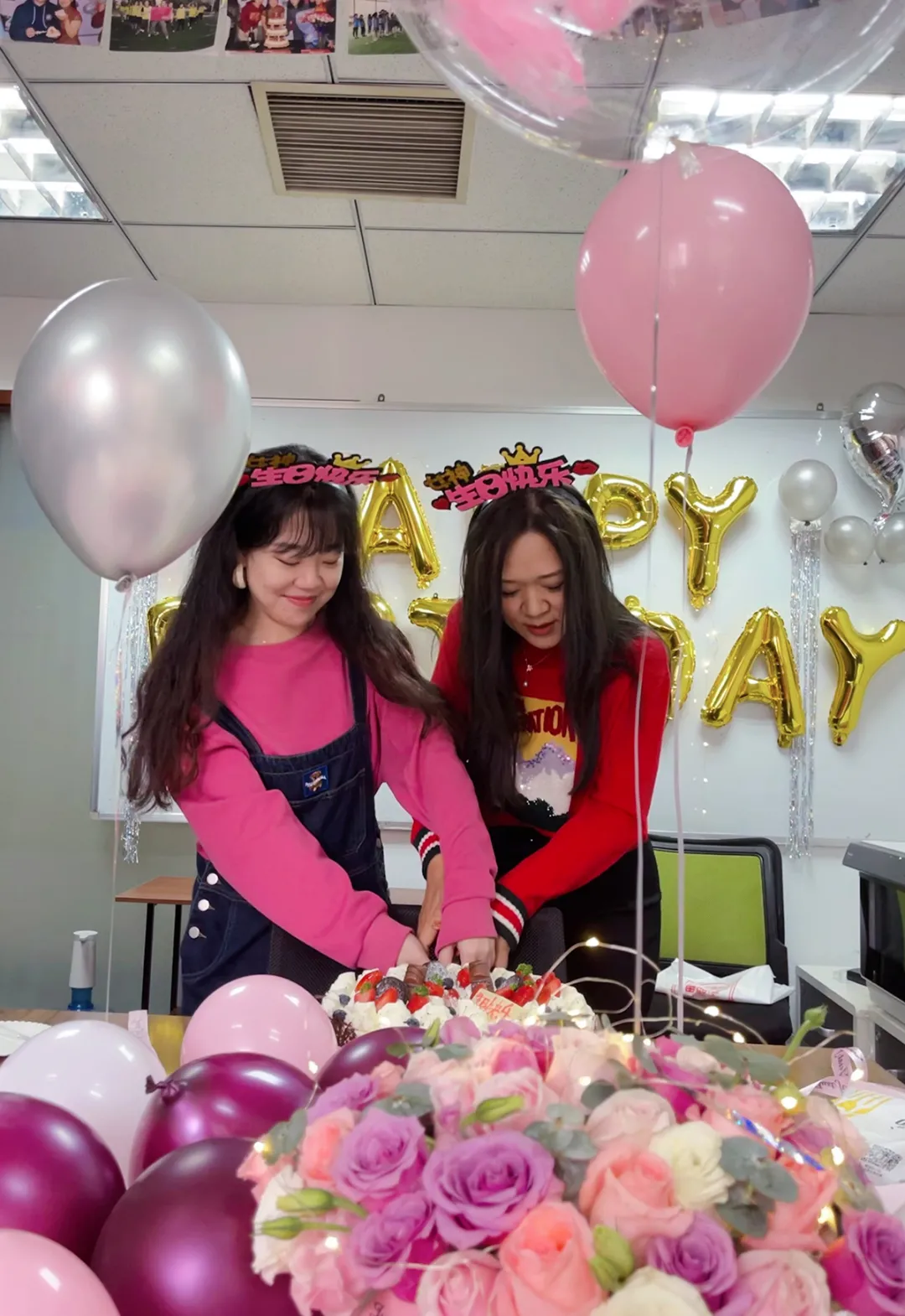 感谢相遇 感恩相伴 | <a href=http://www.vipzug.cn target=_blank class=infotextkey>国广子行</a>传媒11月生日会“燃”出新花样